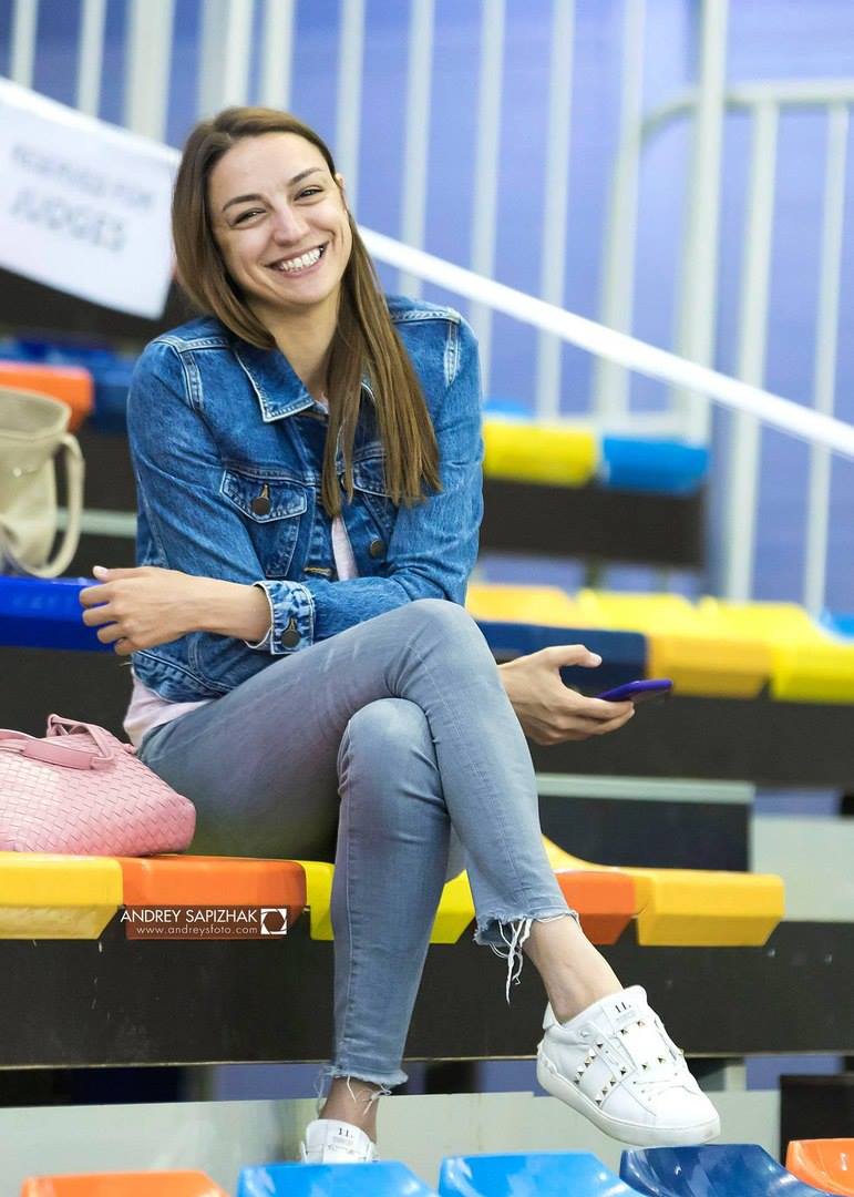 Toshlangan ayol kozlari fotosurati